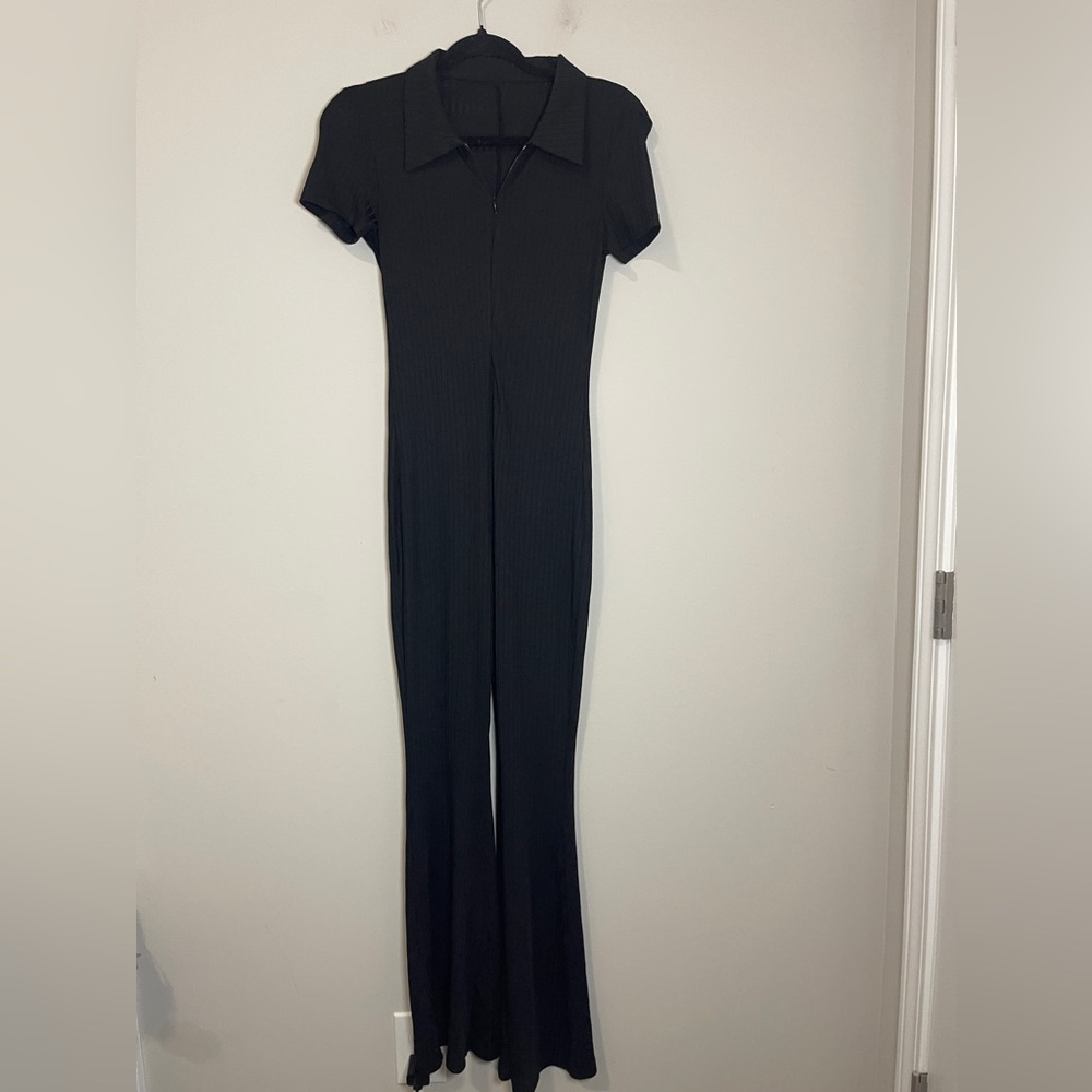 Shein Womens Jumpsuit Size XS Black Short Sleeve Ribbed One Piece